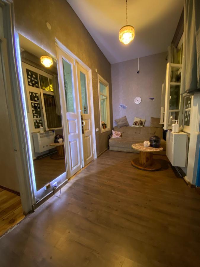 טביליסי Traveler Hostel מראה חיצוני תמונה